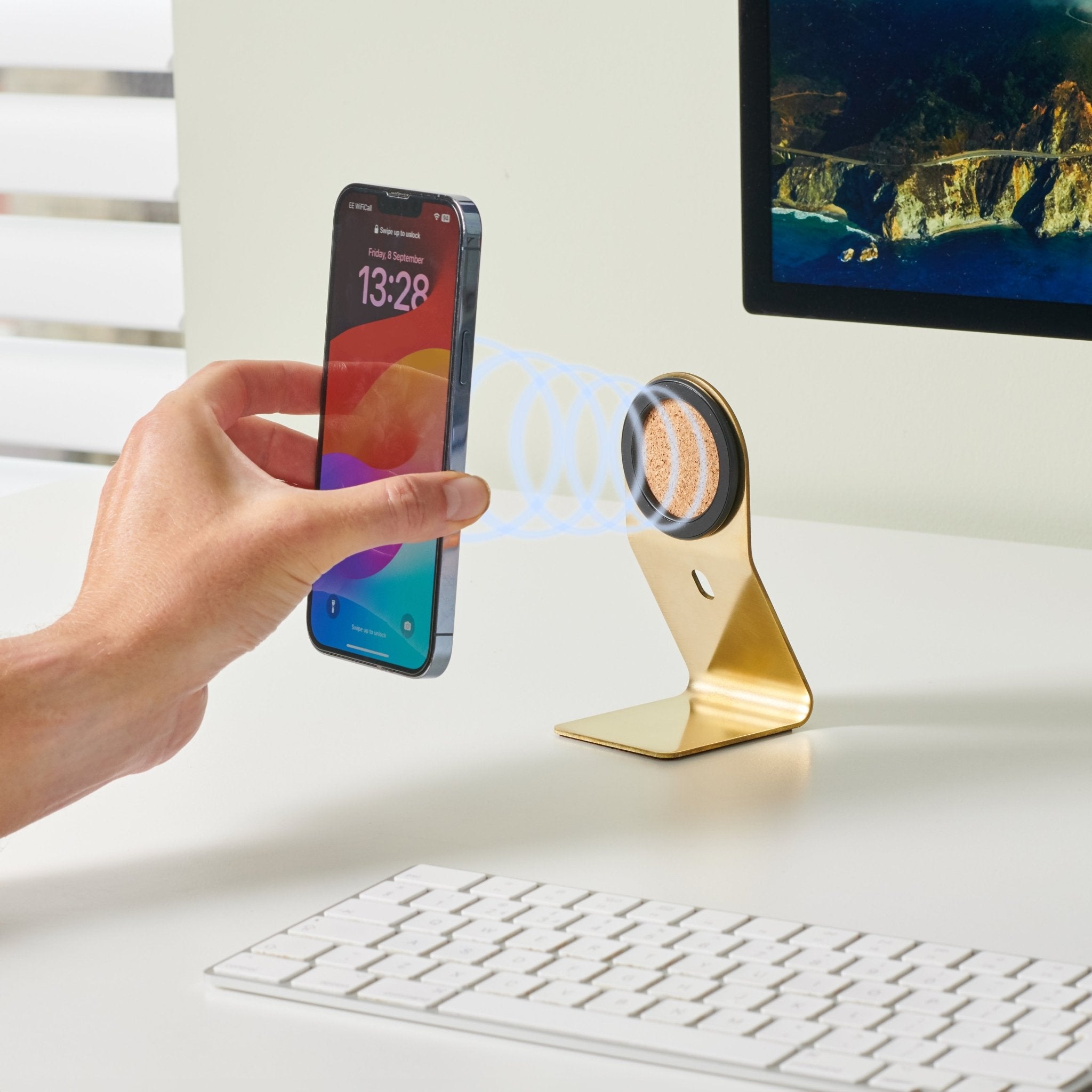 Nightstand Magsafe iPhone Dock Solid Brass – Oakdene Designs