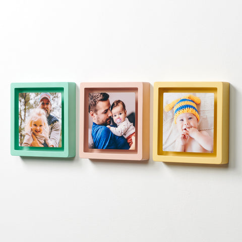 Personalised Magnetic Floating Photo Frame