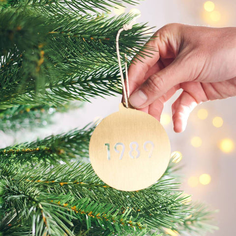 Oakdene Designs Christmas Decorations Personalised Solid Brass Special Date Christmas Bauble