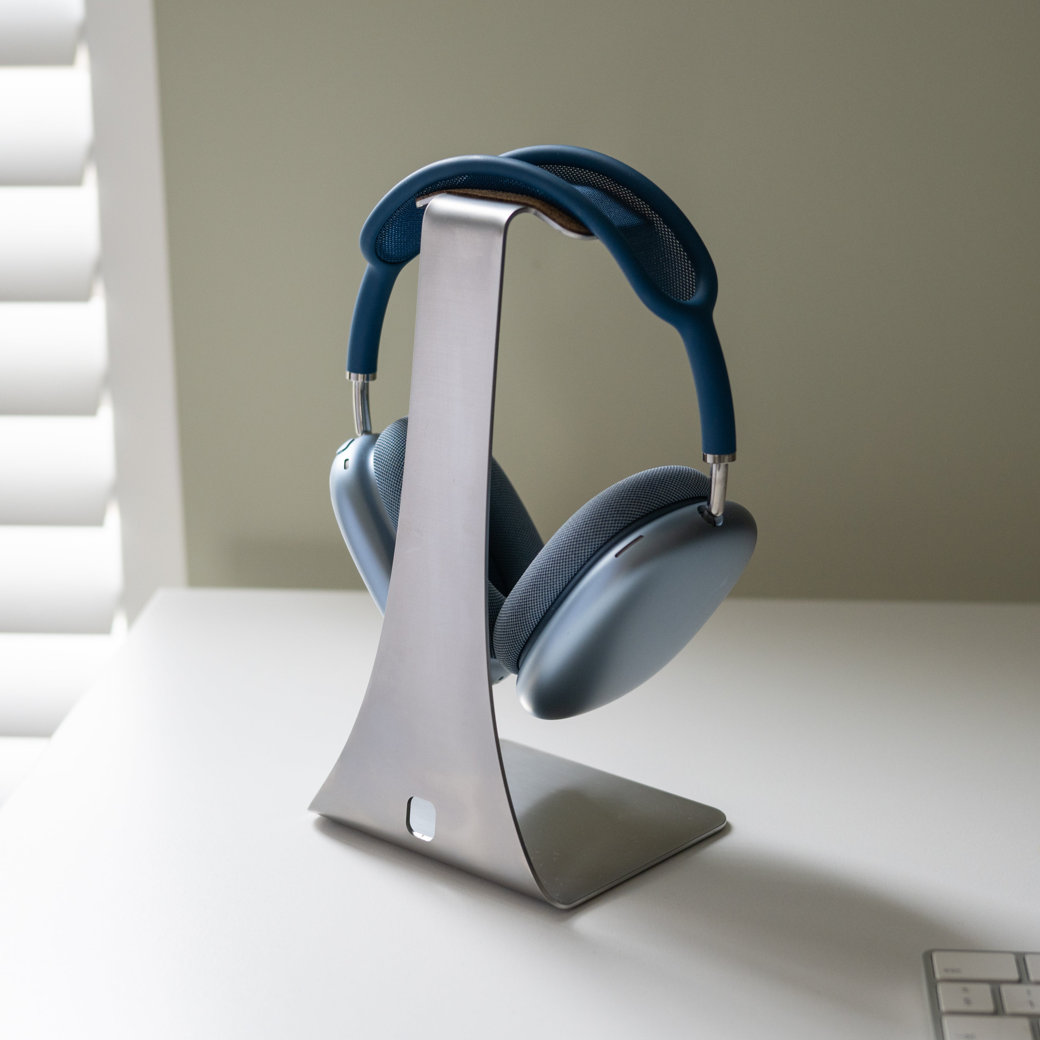 Oakdene Designs Home Decor Personalised Solid Stainless Steel Headphone Stand